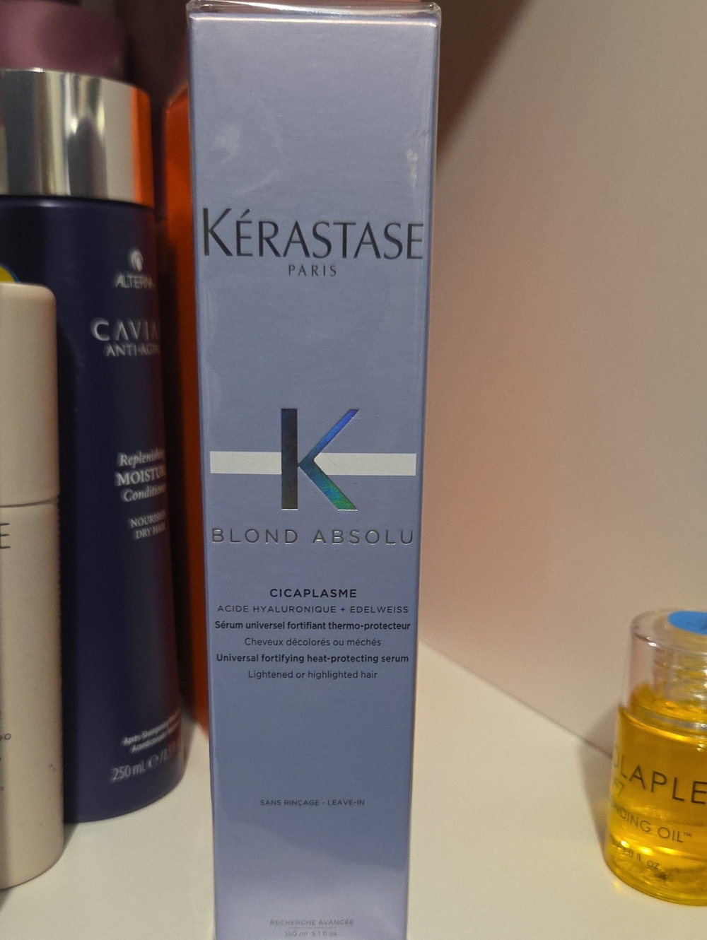 Kerastase Blond Absolu Serum - Light Lavender Blue Packaging